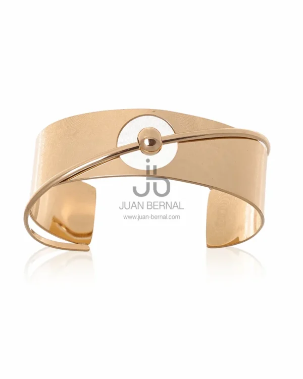 Juan Bernal Brazaletes^Brazalete Hana dorado.
