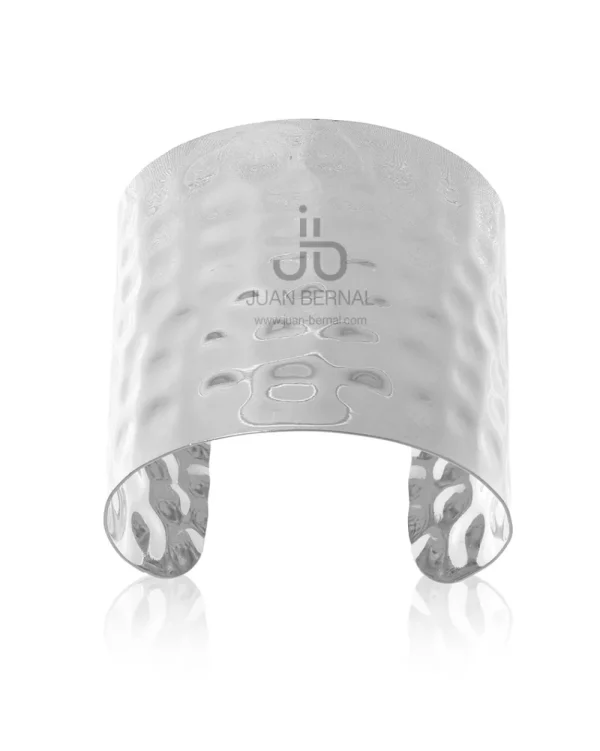 Juan Bernal Brazaletes^Brazalete zira plateado